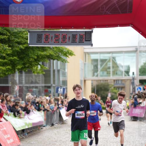 12.06.2026 - Holstenköstenlauf LAZAROV Photography http://msf.ph/oto/9737549 12.06.2026 17:50:15 Laufen 3819, 3865, 4065, 4595, 4709, 4795, 4887 meine-sportfotos.de
