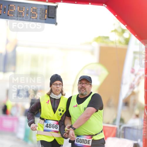 12.06.2026 - Holstenköstenlauf LAZAROV Photography http://msf.ph/oto/9737554 12.06.2026 20:24:50 Laufen 4866 meine-sportfotos.de
