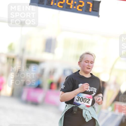 12.06.2026 - Holstenköstenlauf LAZAROV Photography http://msf.ph/oto/9737583 12.06.2026 20:24:26 Laufen 3002 meine-sportfotos.de