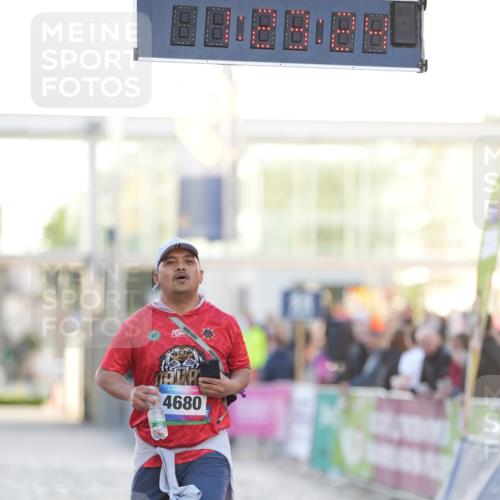 12.06.2026 - Holstenköstenlauf LAZAROV Photography http://msf.ph/oto/9737595 12.06.2026 20:23:22 Laufen 4680 meine-sportfotos.de