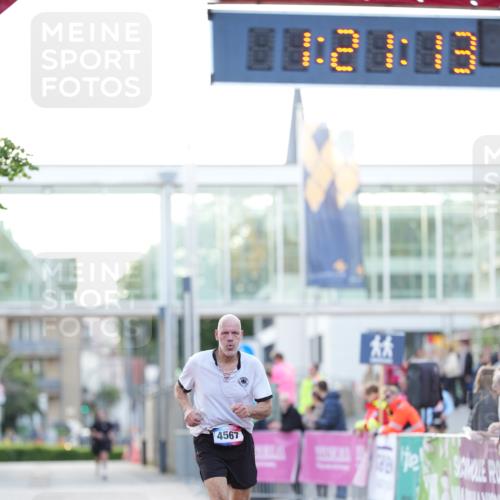 12.06.2026 - Holstenköstenlauf LAZAROV Photography http://msf.ph/oto/9737631 12.06.2026 20:21:12 Laufen 4567 meine-sportfotos.de