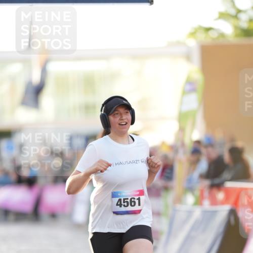12.06.2026 - Holstenköstenlauf LAZAROV Photography http://msf.ph/oto/9737642 12.06.2026 20:17:36 Laufen 4561 meine-sportfotos.de