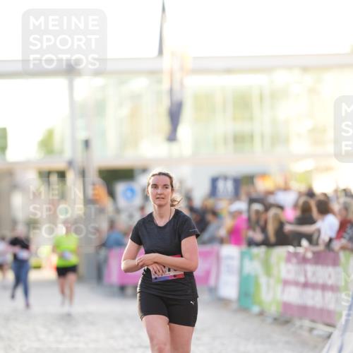 12.06.2026 - Holstenköstenlauf LAZAROV Photography http://msf.ph/oto/9737660 12.06.2026 20:17:19 Laufen 3276, 3376 meine-sportfotos.de