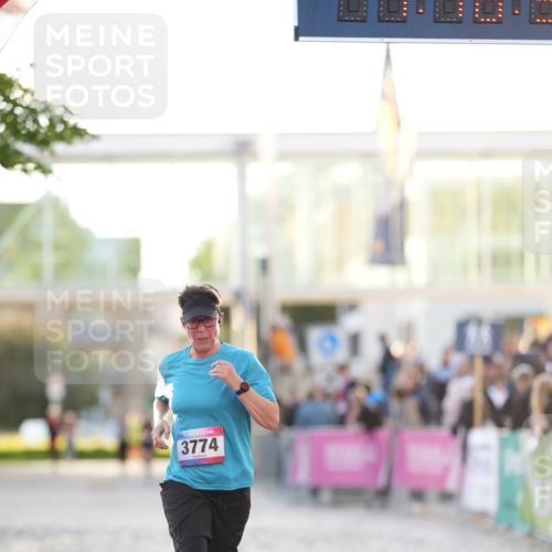 12.06.2026 - Holstenköstenlauf LAZAROV Photography http://msf.ph/oto/9737670 12.06.2026 20:16:57 Laufen 3222, 3774 meine-sportfotos.de