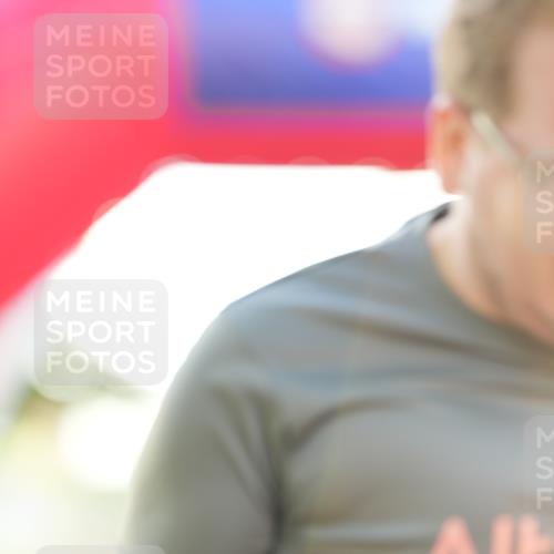 12.06.2026 - Holstenköstenlauf LAZAROV Photography http://msf.ph/oto/9737673 12.06.2026 20:16:54 Laufen 3222, 3321, 3774 meine-sportfotos.de