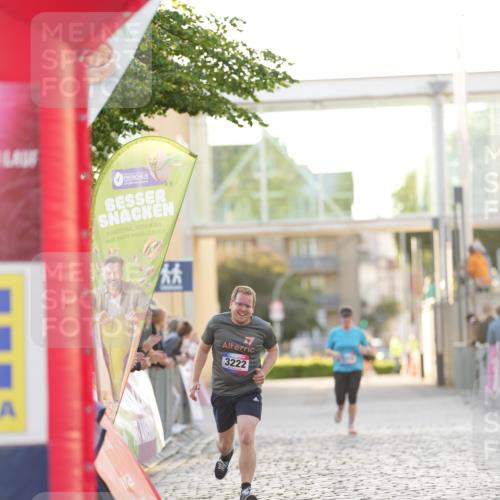 12.06.2026 - Holstenköstenlauf LAZAROV Photography http://msf.ph/oto/9737680 12.06.2026 20:16:49 Laufen 3045, 3222, 3321 meine-sportfotos.de