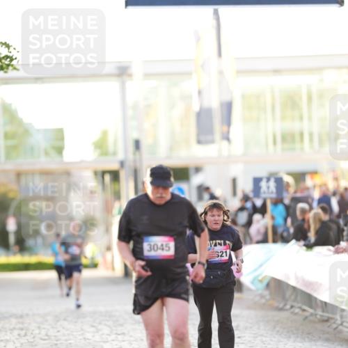 12.06.2026 - Holstenköstenlauf LAZAROV Photography http://msf.ph/oto/9737686 12.06.2026 20:16:44 Laufen 3045, 3321 meine-sportfotos.de