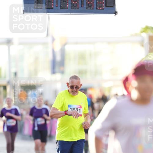 12.06.2026 - Holstenköstenlauf LAZAROV Photography http://msf.ph/oto/9737758 12.06.2026 20:14:42 Laufen 3491, 3493, 3521, 4084, 4089, 4827 meine-sportfotos.de