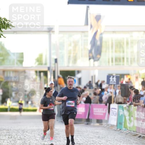 12.06.2026 - Holstenköstenlauf LAZAROV Photography http://msf.ph/oto/9737789 12.06.2026 20:14:02 Laufen 4864 meine-sportfotos.de