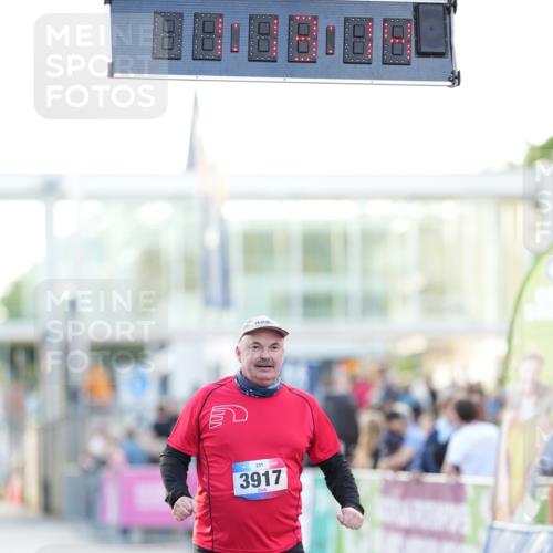 12.06.2026 - Holstenköstenlauf LAZAROV Photography http://msf.ph/oto/9737798 12.06.2026 20:13:13 Laufen 3917 meine-sportfotos.de