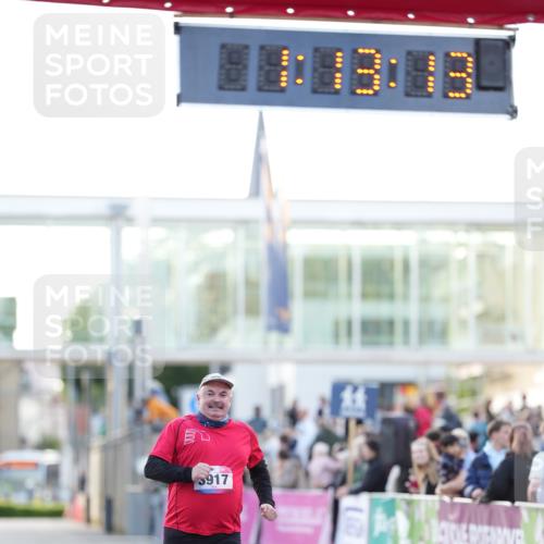 12.06.2026 - Holstenköstenlauf LAZAROV Photography http://msf.ph/oto/9737802 12.06.2026 20:13:11 Laufen 3917 meine-sportfotos.de