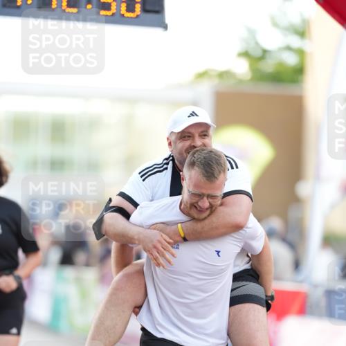 12.06.2026 - Holstenköstenlauf LAZAROV Photography http://msf.ph/oto/9737815 12.06.2026 20:12:48 Laufen 3091, 4148 meine-sportfotos.de