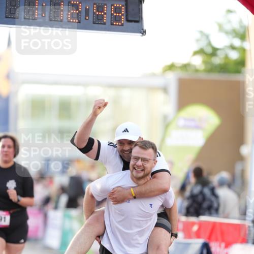 12.06.2026 - Holstenköstenlauf LAZAROV Photography http://msf.ph/oto/9737817 12.06.2026 20:12:47 Laufen 3091, 4148 meine-sportfotos.de