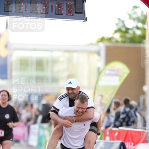 12.06.2026 - Holstenköstenlauf LAZAROV Photography http://msf.ph/oto/9737819 12.06.2026 20:12:47 Laufen 3091, 4148 meine-sportfotos.de