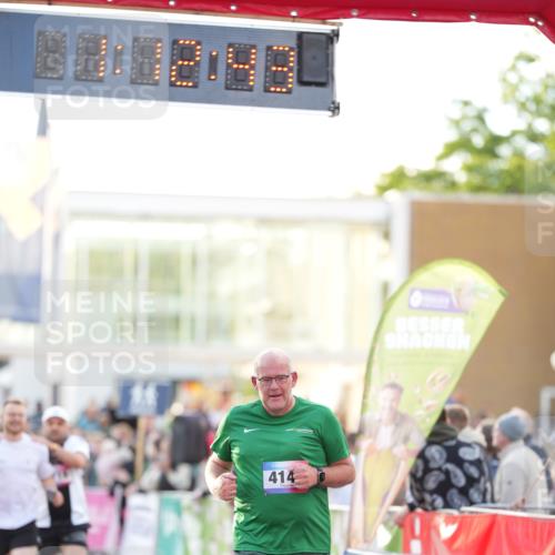 12.06.2026 - Holstenköstenlauf LAZAROV Photography http://msf.ph/oto/9737829 12.06.2026 20:12:42 Laufen 3683, 3828, 4148, 4150 meine-sportfotos.de