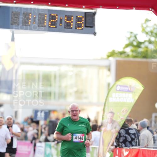 12.06.2026 - Holstenköstenlauf LAZAROV Photography http://msf.ph/oto/9737830 12.06.2026 20:12:41 Laufen 3683, 3828, 4148, 4150 meine-sportfotos.de