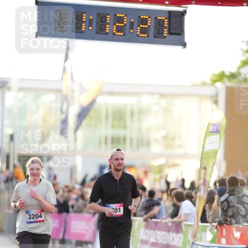 12.06.2026 - Holstenköstenlauf LAZAROV Photography http://msf.ph/oto/9737850 12.06.2026 20:12:26 Laufen 3140, 3141, 3201, 3204 meine-sportfotos.de