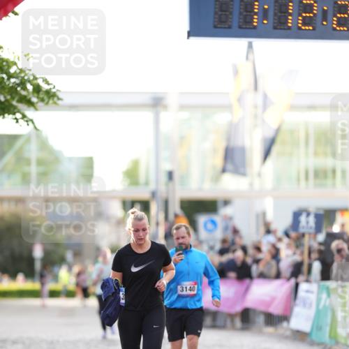 12.06.2026 - Holstenköstenlauf LAZAROV Photography http://msf.ph/oto/9737859 12.06.2026 20:12:18 Laufen 3140, 3141 meine-sportfotos.de