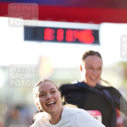 12.06.2026 - Holstenköstenlauf LAZAROV Photography http://msf.ph/oto/9737876 12.06.2026 20:11:45 Laufen 3371, 4389, 4429, 4433, 4657, 4658, 4822, 4913 meine-sportfotos.de