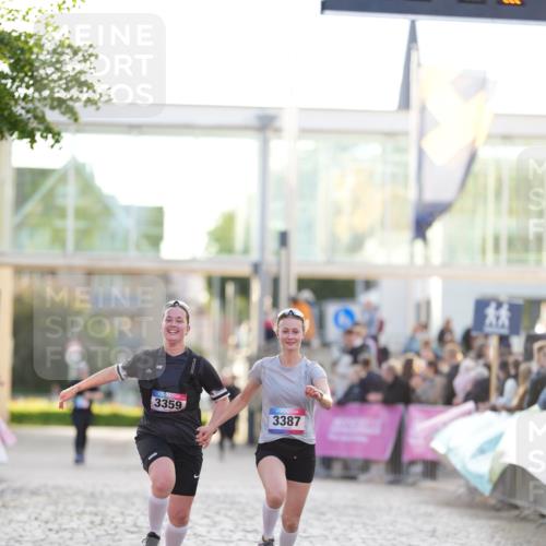 12.06.2026 - Holstenköstenlauf LAZAROV Photography http://msf.ph/oto/9737908 12.06.2026 20:10:51 Laufen 3359, 3387, 4492 meine-sportfotos.de