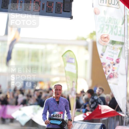 12.06.2026 - Holstenköstenlauf LAZAROV Photography http://msf.ph/oto/9737912 12.06.2026 20:10:46 Laufen 4492 meine-sportfotos.de