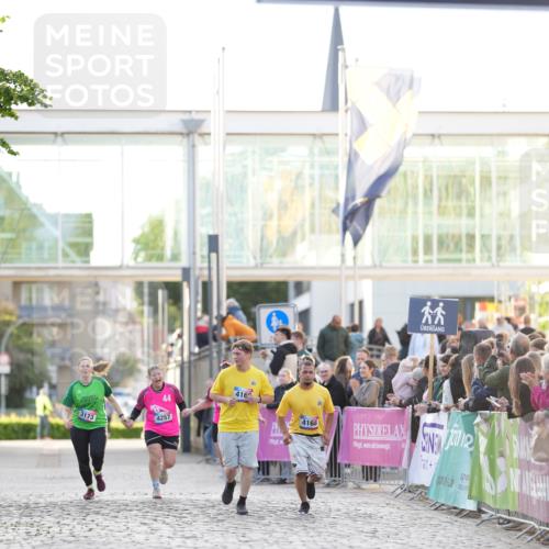 12.06.2026 - Holstenköstenlauf LAZAROV Photography http://msf.ph/oto/9737939 12.06.2026 20:10:11 Laufen 4370 meine-sportfotos.de
