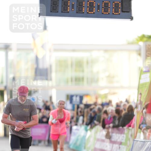 12.06.2026 - Holstenköstenlauf LAZAROV Photography http://msf.ph/oto/9737947 12.06.2026 20:09:59 Laufen 3163, 3764, 4355, 4386, 4401 meine-sportfotos.de