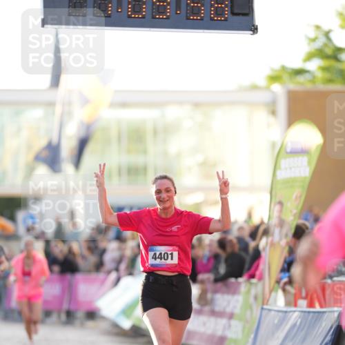 12.06.2026 - Holstenköstenlauf LAZAROV Photography http://msf.ph/oto/9737950 12.06.2026 20:09:57 Laufen 3764, 4355, 4386, 4401 meine-sportfotos.de