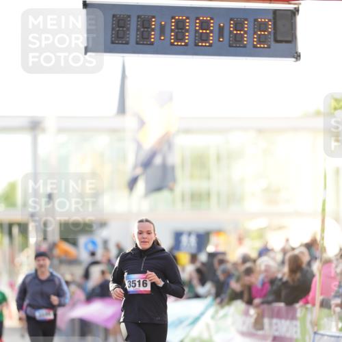 12.06.2026 - Holstenköstenlauf LAZAROV Photography http://msf.ph/oto/9737972 12.06.2026 20:09:41 Laufen 3516, 3870 meine-sportfotos.de