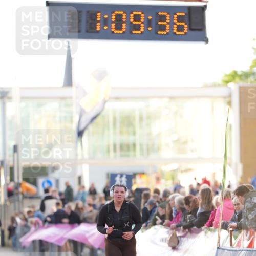 12.06.2026 - Holstenköstenlauf LAZAROV Photography http://msf.ph/oto/9737978 12.06.2026 20:09:35 Laufen 3049, 3870 meine-sportfotos.de
