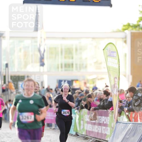 12.06.2026 - Holstenköstenlauf LAZAROV Photography http://msf.ph/oto/9738004 12.06.2026 20:09:09 Laufen 3267, 3574, 3575, 4256, 4259 meine-sportfotos.de