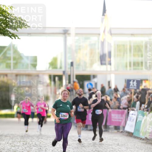 12.06.2026 - Holstenköstenlauf LAZAROV Photography http://msf.ph/oto/9738008 12.06.2026 20:09:07 Laufen 3267, 3277, 3574, 3575 meine-sportfotos.de