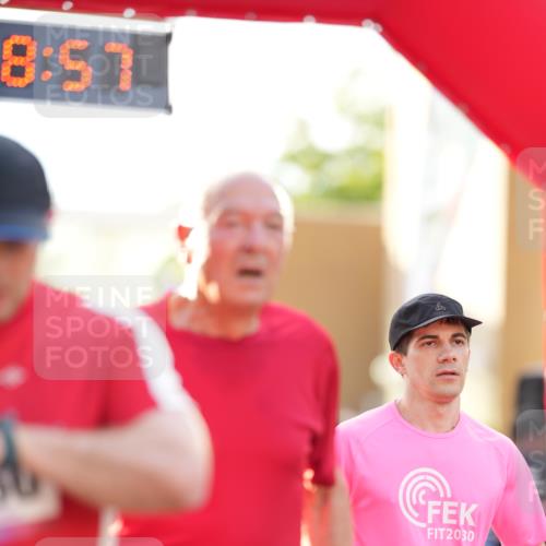 12.06.2026 - Holstenköstenlauf LAZAROV Photography http://msf.ph/oto/9738012 12.06.2026 20:08:56 Laufen 3650, 3863, 4359, 4360 meine-sportfotos.de