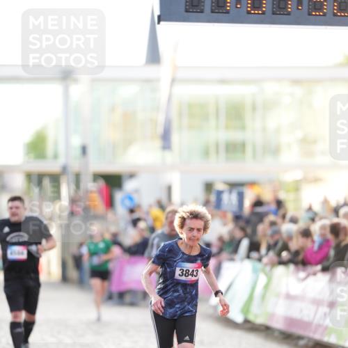 12.06.2026 - Holstenköstenlauf LAZAROV Photography http://msf.ph/oto/9738062 12.06.2026 20:07:49 Laufen 3213, 3214, 3711, 3843 meine-sportfotos.de