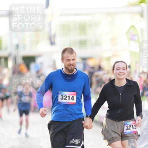 12.06.2026 - Holstenköstenlauf LAZAROV Photography http://msf.ph/oto/9738063 12.06.2026 20:07:46 Laufen 3213, 3214, 3843 meine-sportfotos.de
