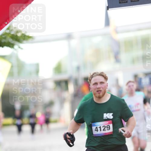 12.06.2026 - Holstenköstenlauf LAZAROV Photography http://msf.ph/oto/9738088 12.06.2026 20:07:11 Laufen 3171, 4125, 4129, 4153 meine-sportfotos.de