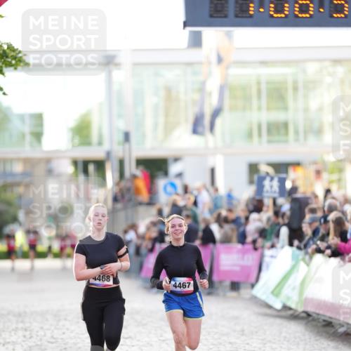 12.06.2026 - Holstenköstenlauf LAZAROV Photography http://msf.ph/oto/9738117 12.06.2026 20:06:30 Laufen 4467, 4468 meine-sportfotos.de