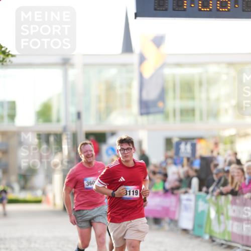 12.06.2026 - Holstenköstenlauf LAZAROV Photography http://msf.ph/oto/9738124 12.06.2026 20:06:17 Laufen 3114, 3119, 3458, 3608, 3694 meine-sportfotos.de