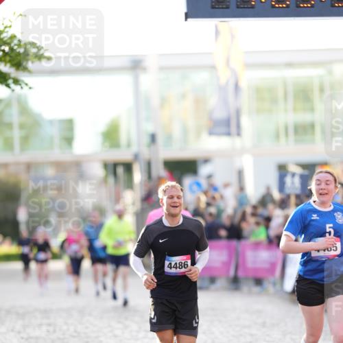 12.06.2026 - Holstenköstenlauf LAZAROV Photography http://msf.ph/oto/9738151 12.06.2026 20:05:56 Laufen 3959, 4371, 4485, 4486 meine-sportfotos.de
