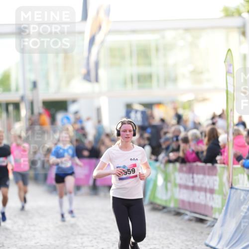 12.06.2026 - Holstenköstenlauf LAZAROV Photography http://msf.ph/oto/9738157 12.06.2026 20:05:53 Laufen 3959, 4485, 4486 meine-sportfotos.de