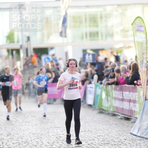 12.06.2026 - Holstenköstenlauf LAZAROV Photography http://msf.ph/oto/9738158 12.06.2026 20:05:52 Laufen 3959 meine-sportfotos.de