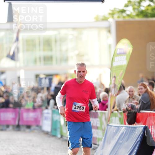 12.06.2026 - Holstenköstenlauf LAZAROV Photography http://msf.ph/oto/9738189 12.06.2026 20:05:09 Laufen 3250, 3367, 3450, 3908 meine-sportfotos.de
