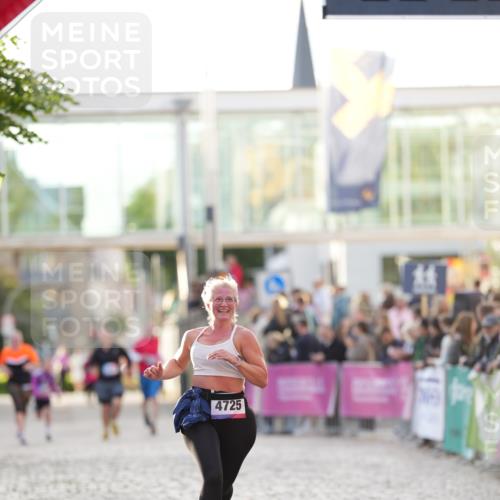 12.06.2026 - Holstenköstenlauf LAZAROV Photography http://msf.ph/oto/9738201 12.06.2026 20:04:59 Laufen 3328, 3330, 3357, 4617, 4725 meine-sportfotos.de