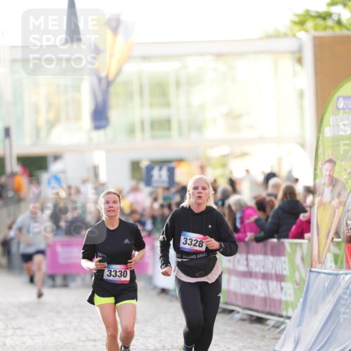 12.06.2026 - Holstenköstenlauf LAZAROV Photography http://msf.ph/oto/9738207 12.06.2026 20:04:55 Laufen 3328, 3330, 3357, 3756, 3837, 4162 meine-sportfotos.de