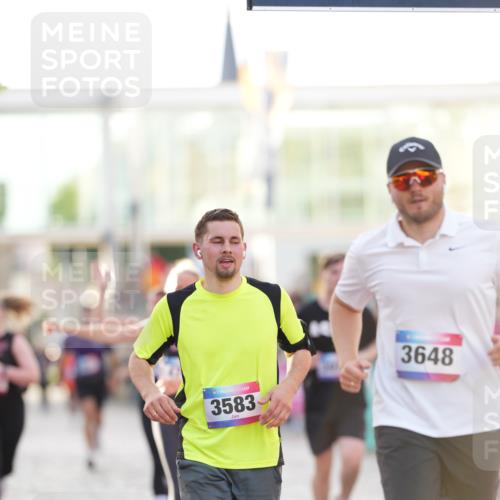 12.06.2026 - Holstenköstenlauf LAZAROV Photography http://msf.ph/oto/9738224 12.06.2026 20:04:39 Laufen 3583, 3975, 4190, 4547, 4549, 4766 meine-sportfotos.de