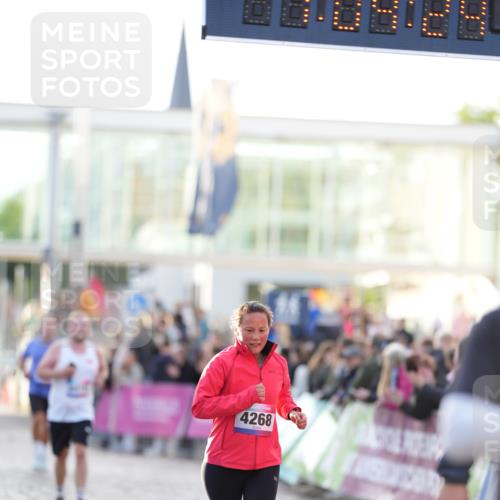 12.06.2026 - Holstenköstenlauf LAZAROV Photography http://msf.ph/oto/9738243 12.06.2026 20:04:23 Laufen 3179, 3279, 4156, 4268 meine-sportfotos.de