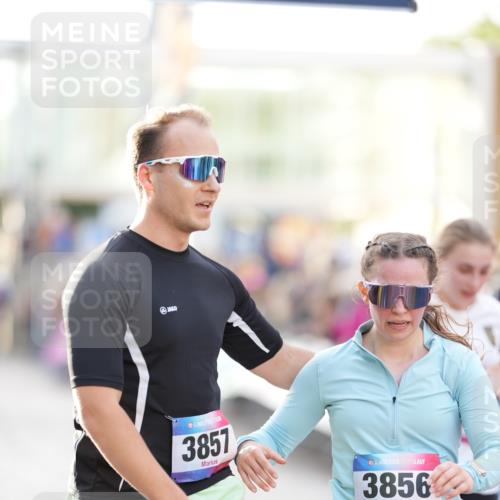 12.06.2026 - Holstenköstenlauf LAZAROV Photography http://msf.ph/oto/9738264 12.06.2026 20:04:03 Laufen 3472, 3473, 3620, 3621, 3856, 3857, 4108 meine-sportfotos.de