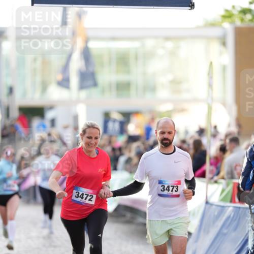 12.06.2026 - Holstenköstenlauf LAZAROV Photography http://msf.ph/oto/9738272 12.06.2026 20:03:58 Laufen 3472, 3473, 3620, 3621, 3856, 3857 meine-sportfotos.de