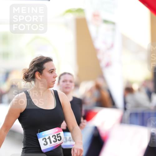 12.06.2026 - Holstenköstenlauf LAZAROV Photography http://msf.ph/oto/9738276 12.06.2026 20:03:51 Laufen 3135, 3469, 3974 meine-sportfotos.de