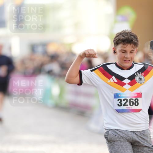 12.06.2026 - Holstenköstenlauf LAZAROV Photography http://msf.ph/oto/9738319 12.06.2026 20:03:14 Laufen 3127, 3162, 3268, 3897 meine-sportfotos.de